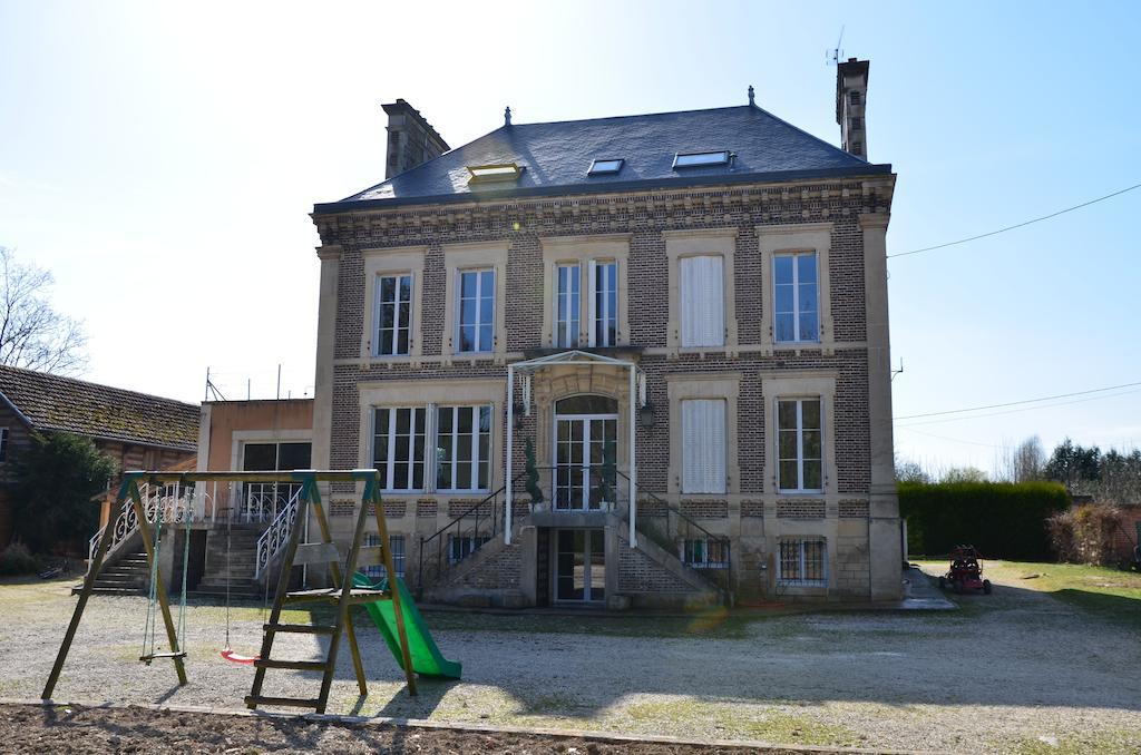 Le Betrot Bed & Breakfast Estissac Екстериор снимка