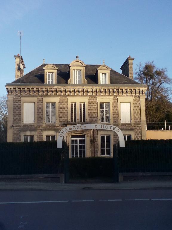 Le Betrot Bed & Breakfast Estissac Екстериор снимка