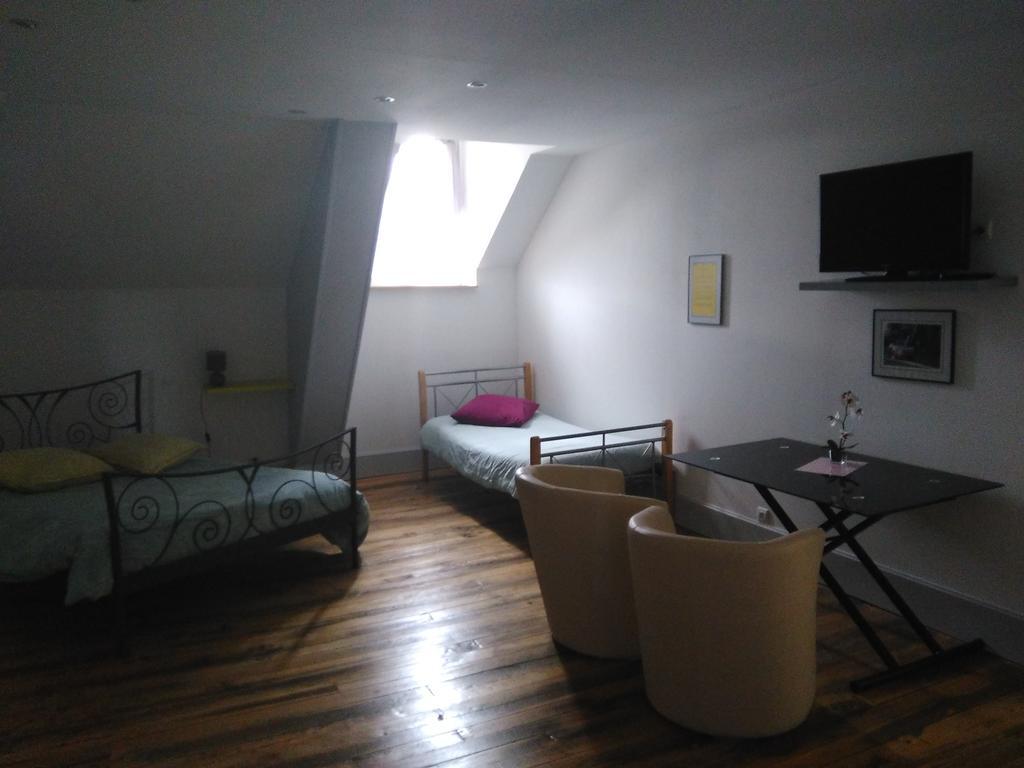 Le Betrot Bed & Breakfast Estissac Екстериор снимка